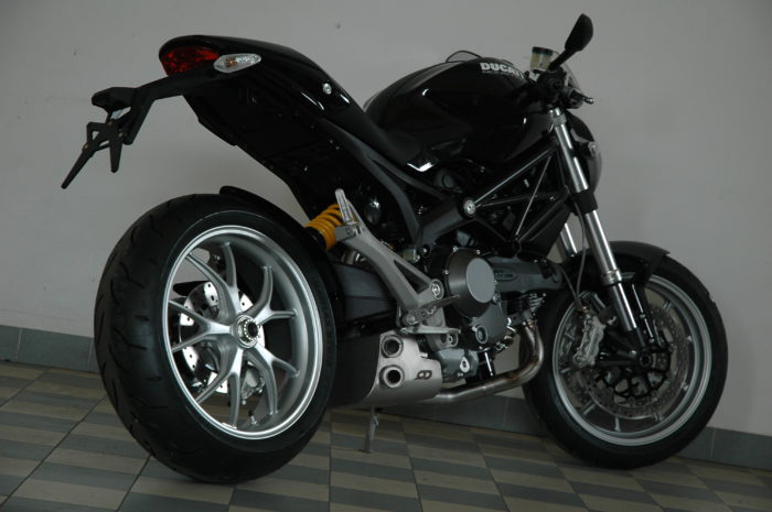 Ducati Monster 1100, Impianto di Scarico Serie Ex-Box - immagine 3